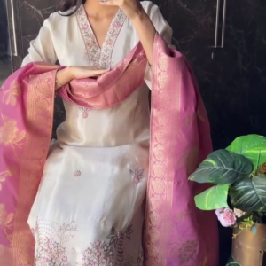 Royal Ivory Embroidered Traditional Suit Set with Pink Dupatta 🌸🤍👑