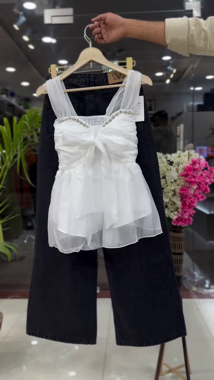 Elegant White Ruched Peplum Top with Black Wide-Leg Denim Co-Ord Set π€π€β¨ - Image 5